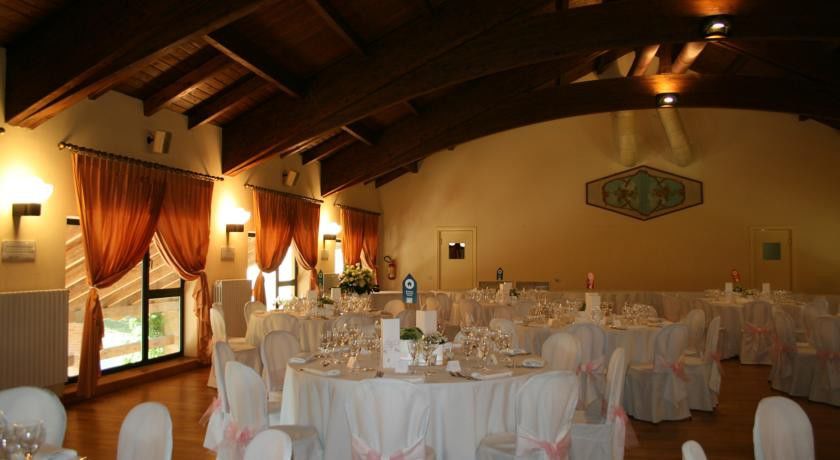 Matilde Di Canossa Golf Spa & Hotel Resort Ρέτζιο Εμίλια Εξωτερικό φωτογραφία