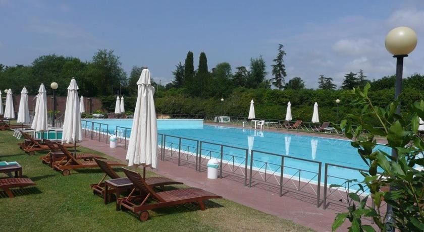 Matilde Di Canossa Golf Spa & Hotel Resort Ρέτζιο Εμίλια Εξωτερικό φωτογραφία